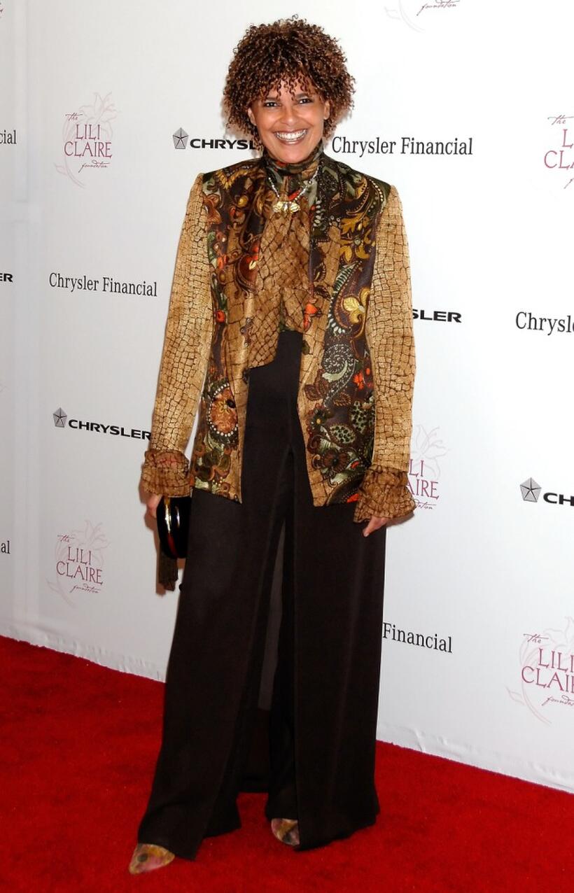 Shari Belafonte Pictures and Photos | Fandango